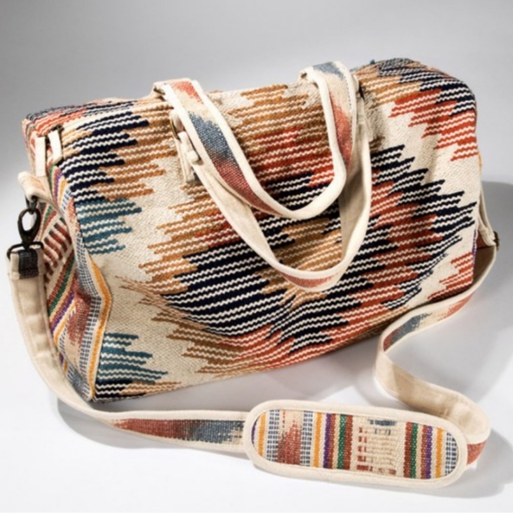 😍 NAVAJO PRINT WEEKENDER BAG 😍